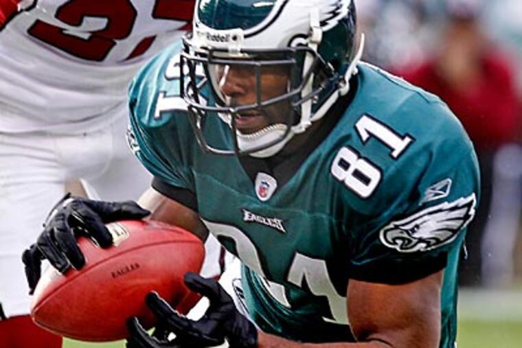 Jason Avant said the Eagles need to play hard for one another and stay tight. (Ron Cortes/Staff Photographer)