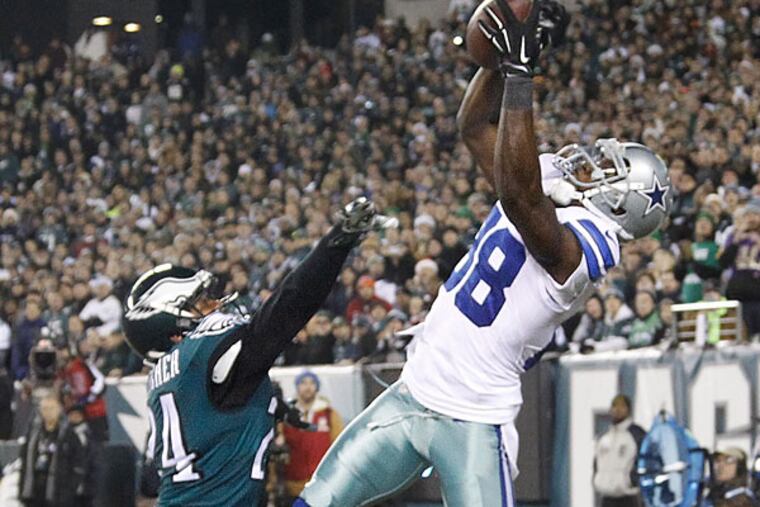 Cowboys receiver Dez Bryant leaps high over Eagles cornerback Bradley
Fletcher to catch a touchdown pass in the first quarter. (Ron Cortes/Staff Photographer)