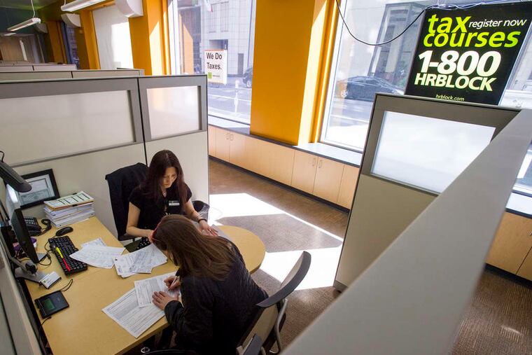 H&R Block hopes to capitalize on the difficulty that TurboTax users have experienced.