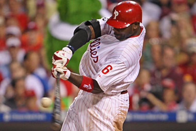 Ryan Howard's power at the plate declined noticeably last season. (Michael Bryant/Staff file photo)