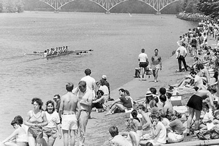 The Dad Vail regatta in 1985. The Schuylkill has been its home since 1953. (Tom Gralish / Staff Photographer)