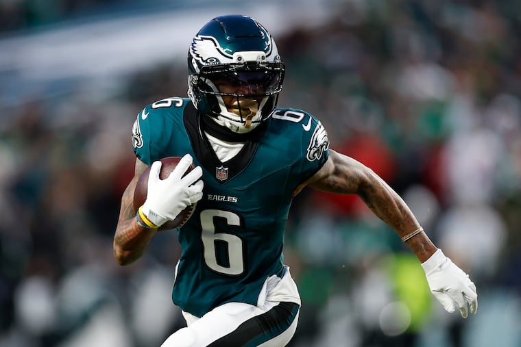 DeVonta Smith will become the Eagles' main wide receiver if A.J. Brown is traded.