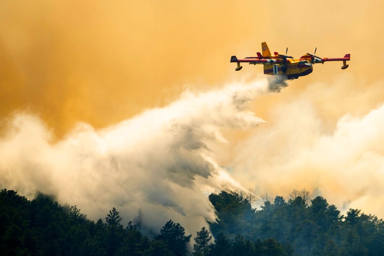 Federal firefighters report increasing strain as wildfires intensify in the western U.S. Federal firefighters report increasing strain as wildfires intensify in the western U.S.