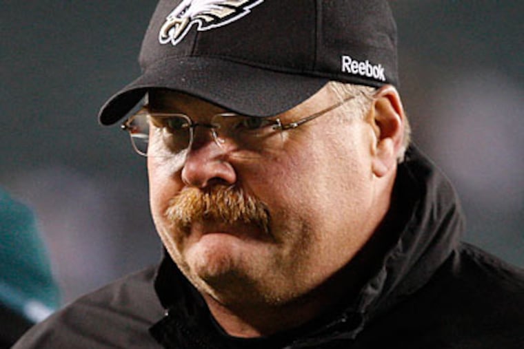 Andy Reid still does not have a defensive coordinator to work with. (Ron Cortes/Staff file photo)