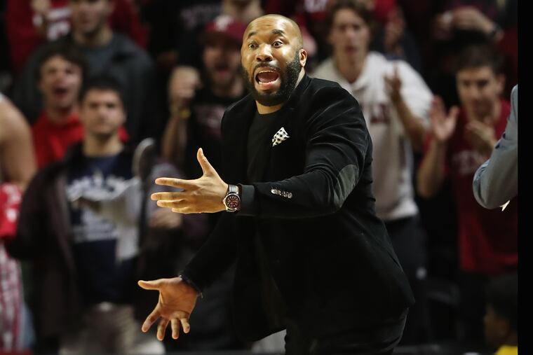 Coach Kyle Neptune of Villanova during the loss to Temple at the Liacouras Center.