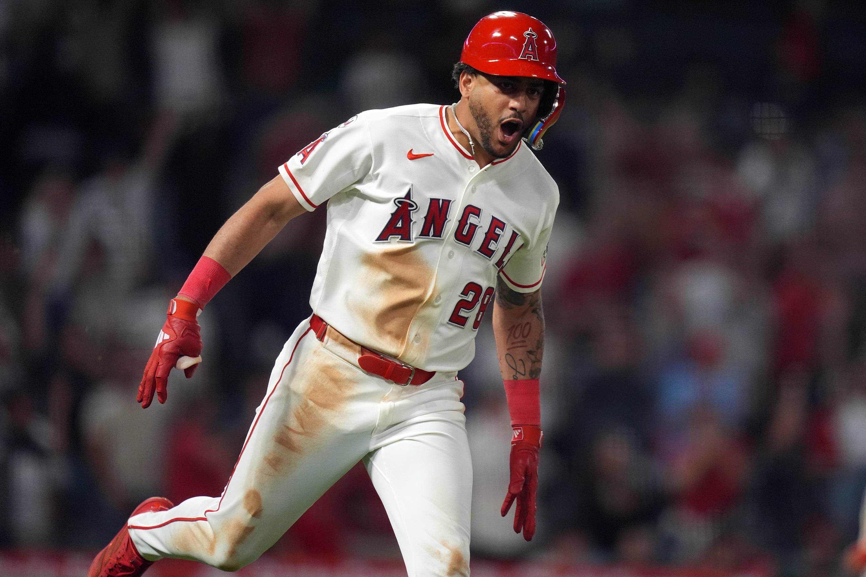Jose Siri's walk-off single lifts Angels to 3-2 win over Astros in 10 innings