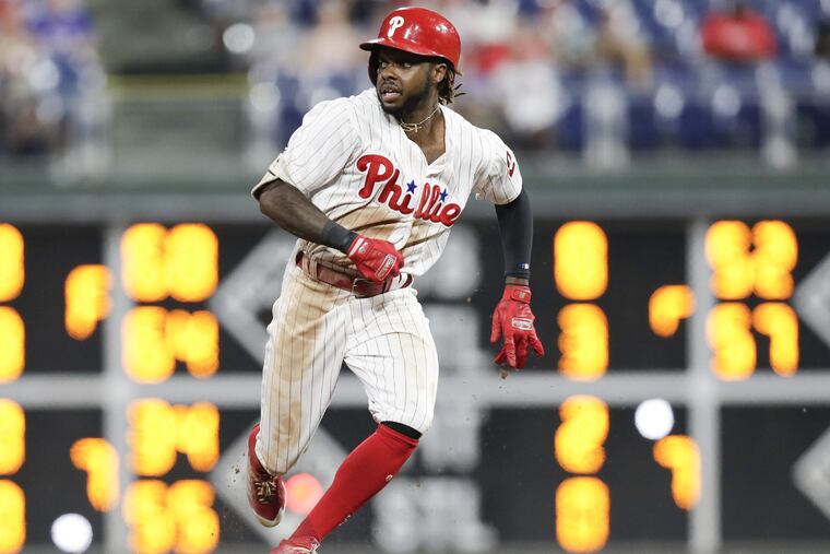 Phillies outfielder Roman Quinn could be out for a while with a fractured pinky toe on his right foot.