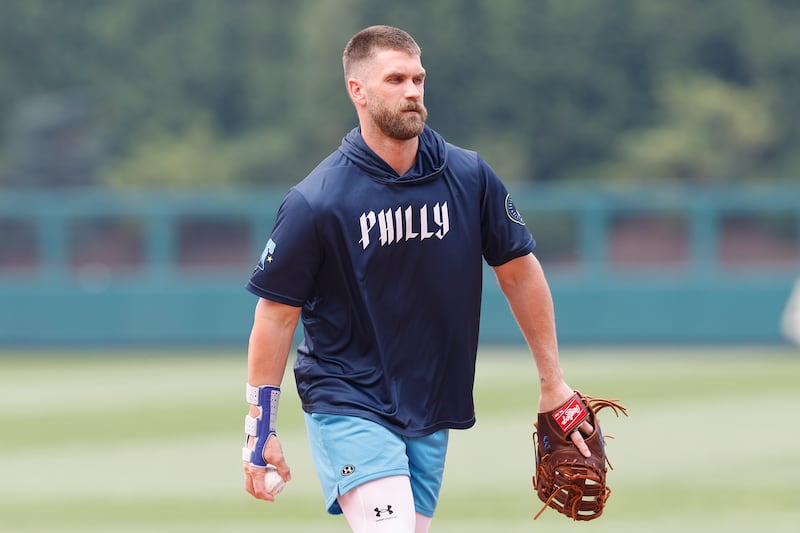 Thread Up Icon Bryce Harper continues his ramp up toward return from wrist injury