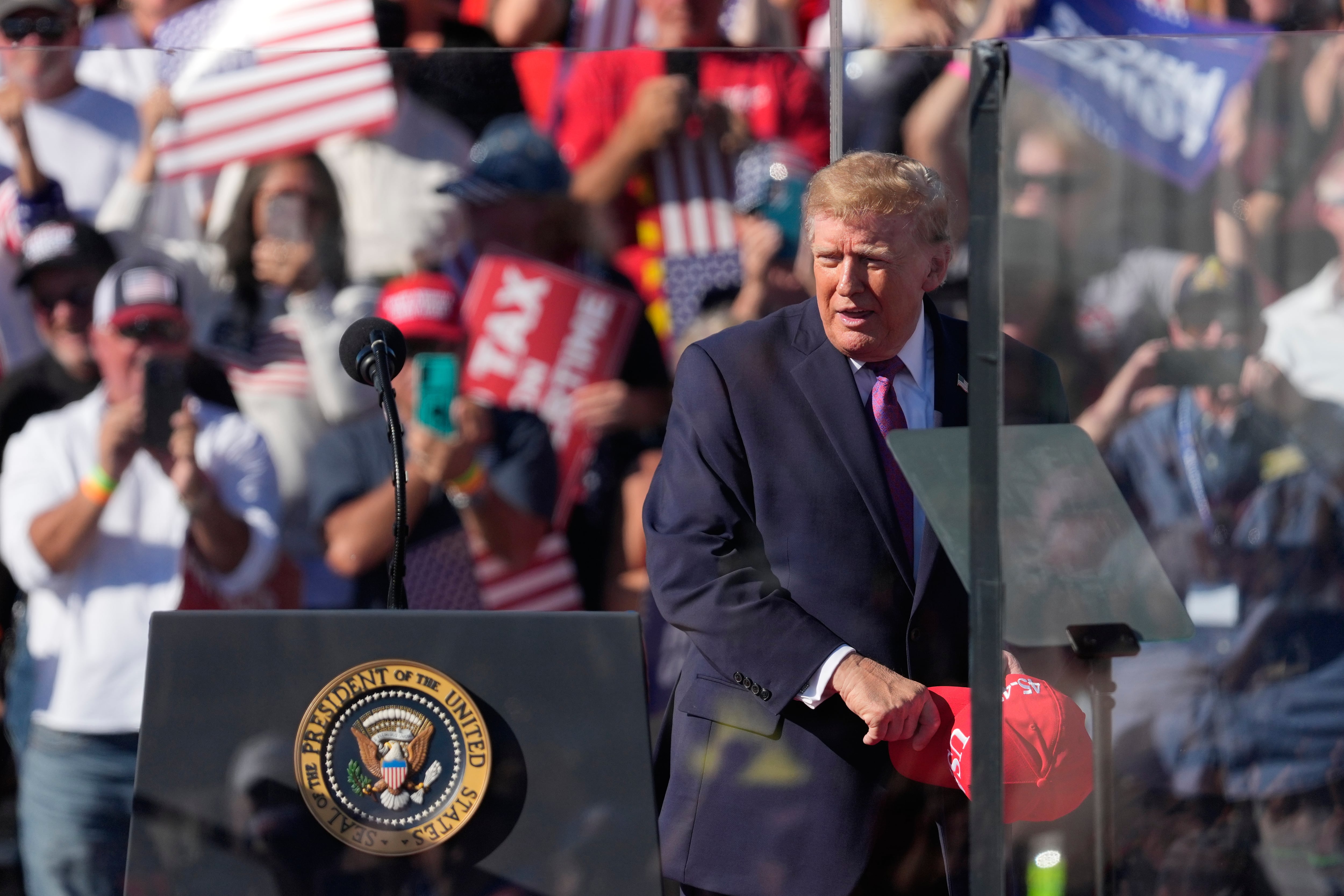 AP-NORC Poll Finds Voter Frustration and Demand for Change Ahead of Midterms
