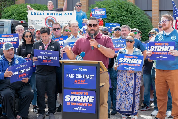 Larry Anastasi, IBEW Local 614 Union president, speaks to Peco union workers as they take a strike authorization vote Saturday at their headquarters in Plymouth Meeting.
