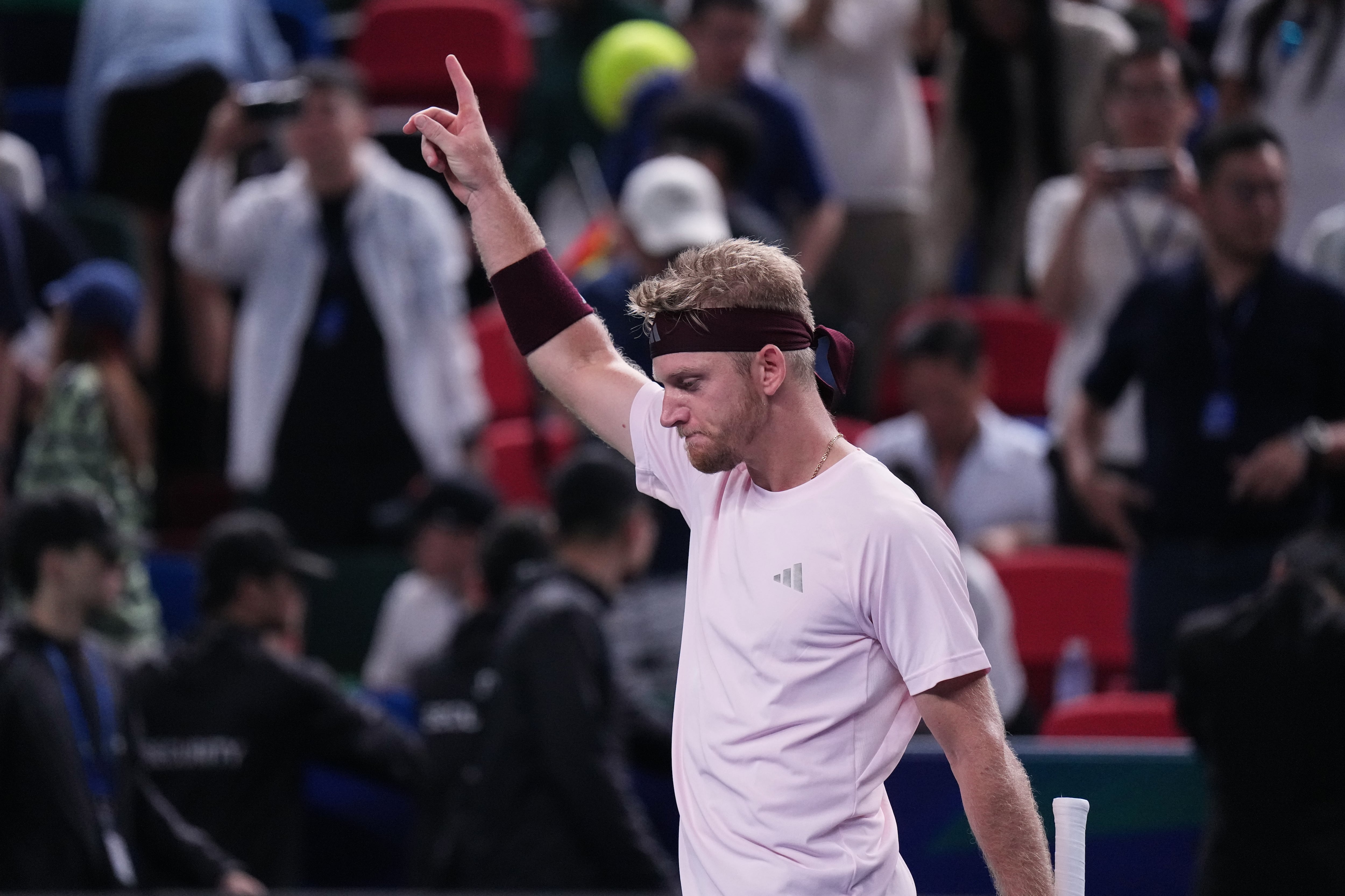 Davidovich Fokina upsets future No. 1 Zverev to reach the Shanghai Masters final against Jodar