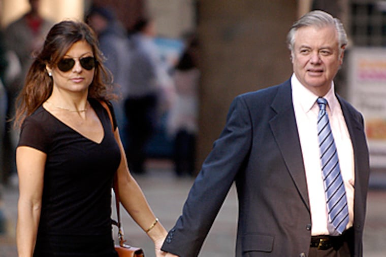 Former State Sen. Vince Fumo and now-fiancee Carolyn Zinni arriving at federal court in 2008. (Tom Gralish / Staff Photographer)