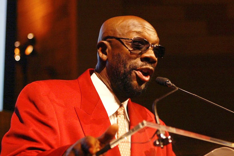 Singer Isaac Hayes hosts the Caron Foundation's New York 2004 gala celebration and silent auction Tuesday, May 25, 2004, in New York. The Caron Foundation, an internationally recognized leader in the treatment of addiction to alcohol and drugs, is consistently listed among the top five addiction providers in the United States. (AP Photo/Clark Jones)