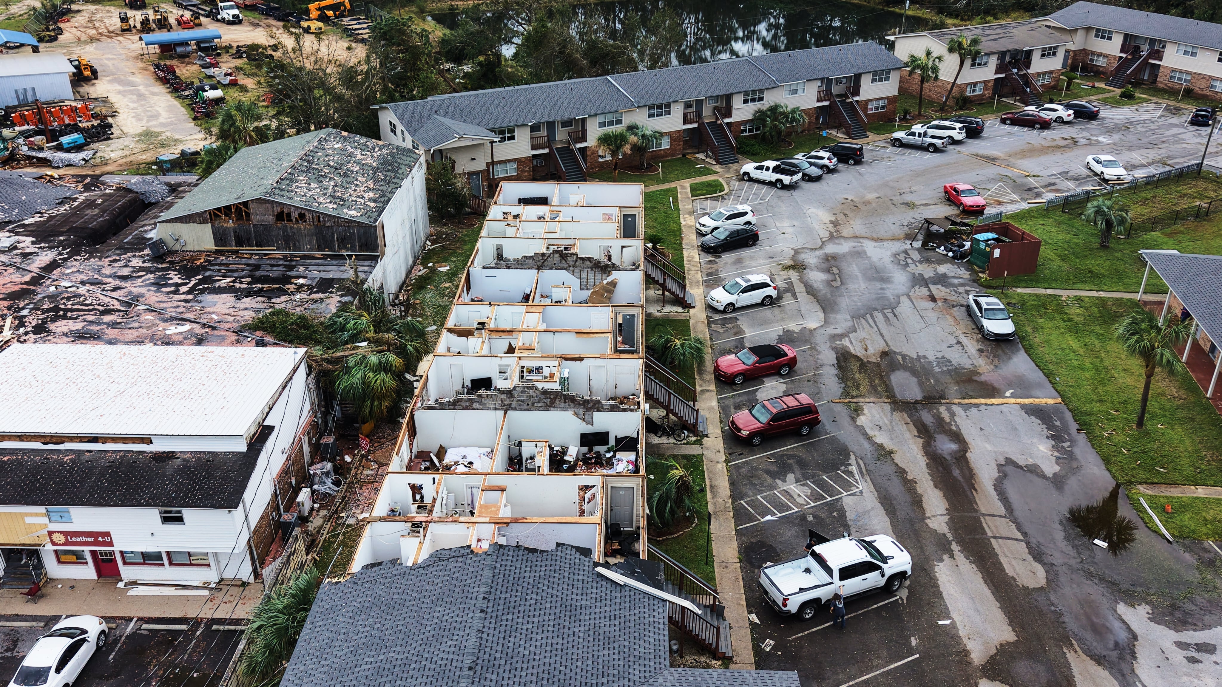 Some in Florida and Alabama without power as Isaias moves north to Appalachians and Mid-Atlantic