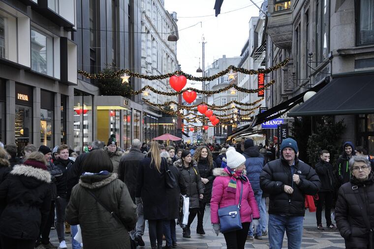 In the wake of holiday shopping, companies and their lenders are tallying sales, calculating returns and weighing prospects for the year ahead.