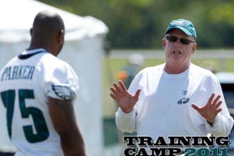 Juqua Parker is learning under the tutelage of first-year Eagles defensive line coach Jim Washburn. (Yong Kim/Staff Photographer)