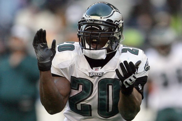 Safety Brian Dawkins had a monster game against the Dallas Cowboys in the 2008 season finale that clinched a playoff spot for the Eagles. Yong Kim/ Staff Photographer