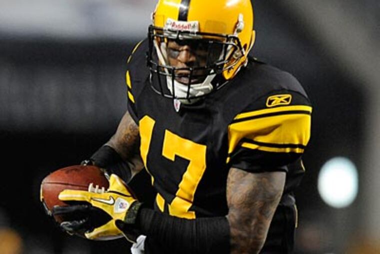 Mike Wallace has been more productive for the Steelers than DeSean Jackson’s been for the Eagles. (Don Wright/AP)