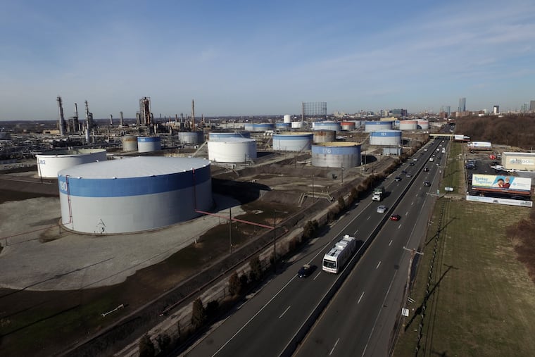 The Philadelphia Energy Solutions refinery, viewed from a drone above 26th Street, looking north. A bankruptcy court hearing on the refinery's reorganization plan has been continued until Feb. 12.