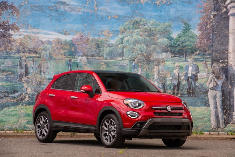 The 2020 Fiat 500X is a compact box that's ready for bad terrain but also offers the kind of sportiness that makes drivers just want to zip from place to place.