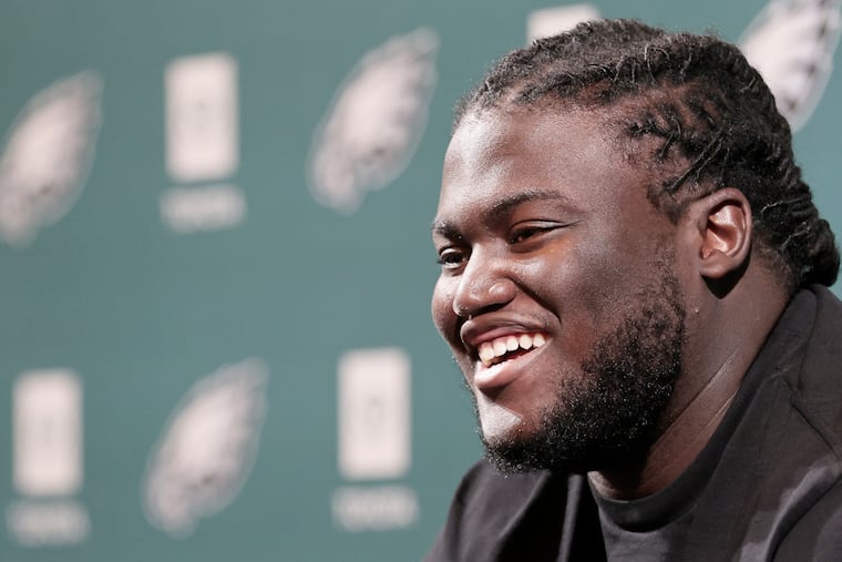 Eagles sixth-round draft pick Micah Morris was among those to go through their first pro workouts on Thursday.