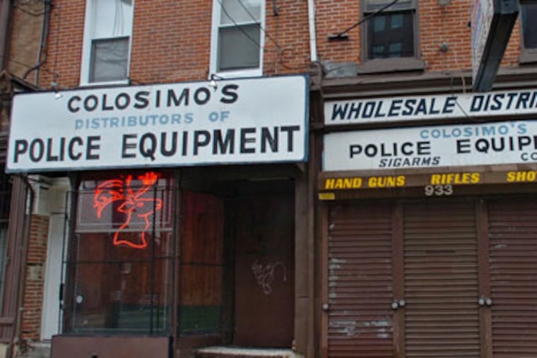 Colosimo's, the controversial gun shop on Spring Garden Street, is now closed. ( Clem Murray / Staff Photographer )