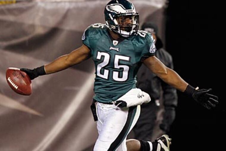 "I look forward to playing," LeSean McCoy said. "You can get hurt doing anything." (Yong Kim/Staff Photographer)