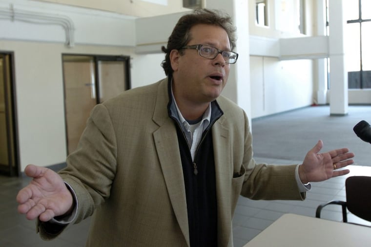 Ken Smukler’s political career began with an overheard pub conversation.