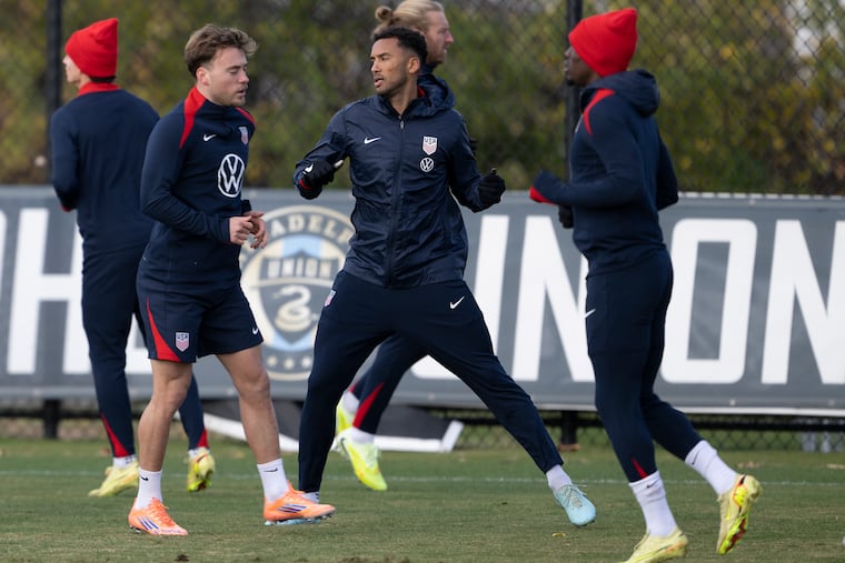 Auston Trusty (center) at work during the U.S. men's soccer team's practice Wednesday in Chester.