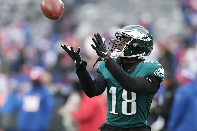 Eagles wide receiver Jalen Reagor catches the football during warm-ups before the Eagles' loss to the Giants last Sunday.