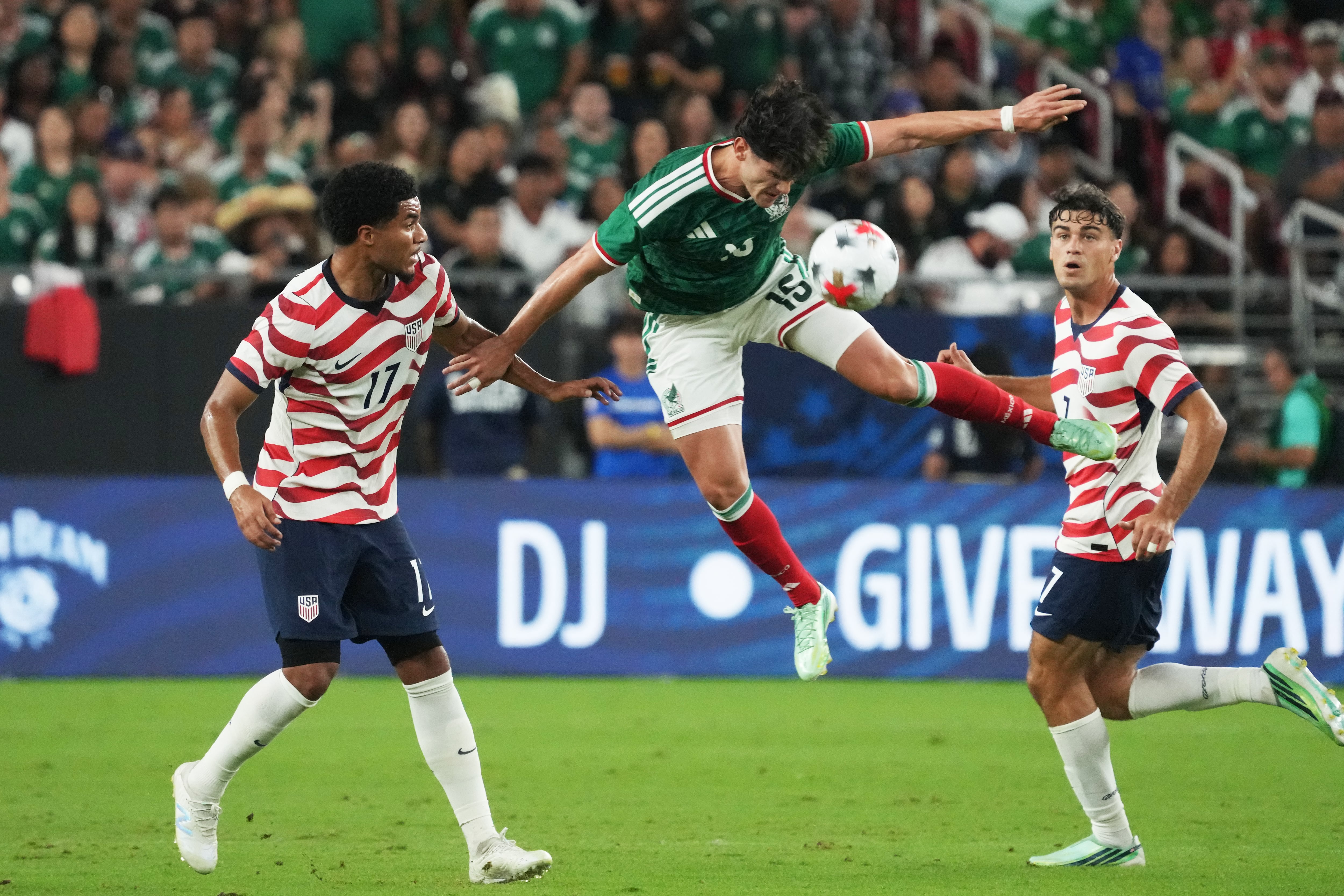 Cavan Sullivan -- just 17 years old -- becomes youngest USMNT player to score in 3-0 win vs. Mexico