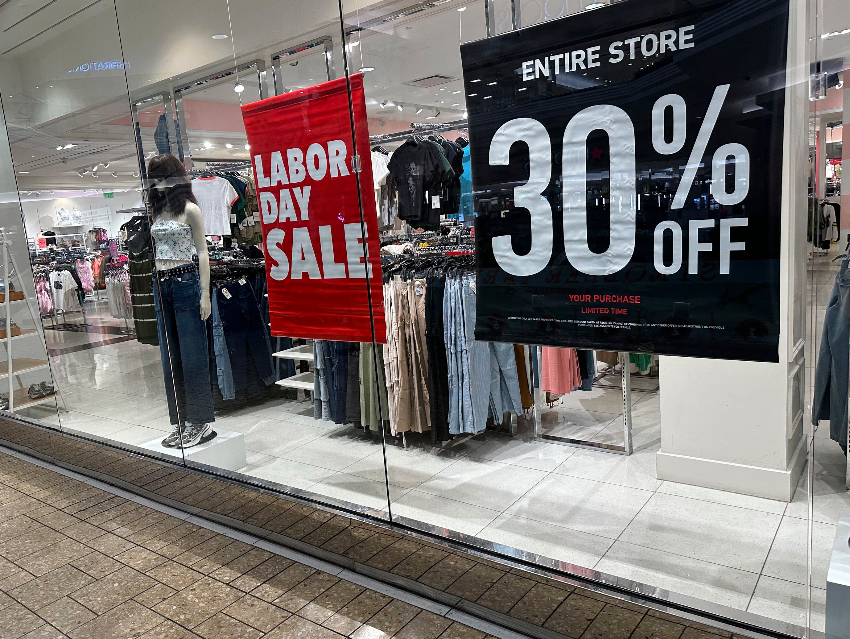 What's open on Labor Day? Most retailers. Closed? Government, banks and the stock market.