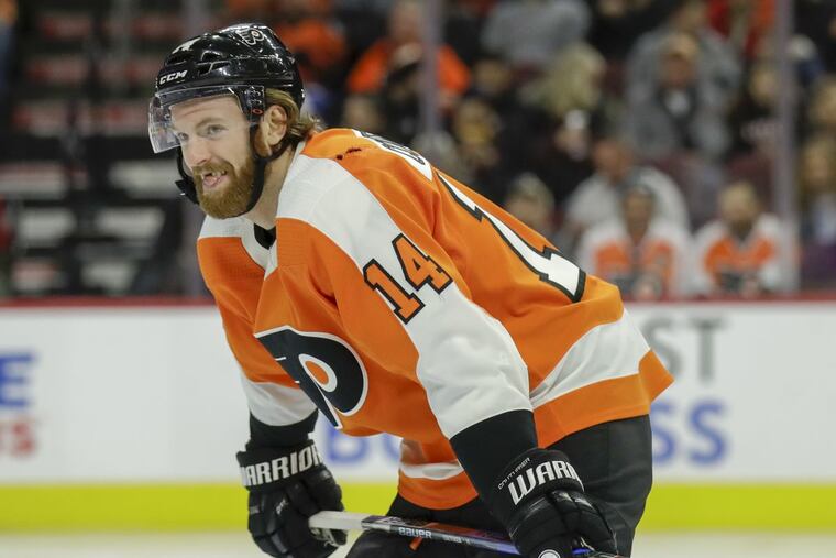 Flyers center Sean Couturier on the ice against the New York Islanders on Friday, November 24, 2017 in Philadelphia. YONG KIM / Staff Photographer