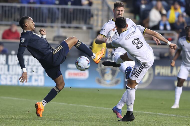 Union midfielder José Andrés Martínez (left) in action during the Columbus Crew's visit to Subaru Park last April.