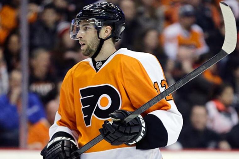 Simon Gagne could be at the Flyers' preseason camp. (AP Photo/Matt Slocum)