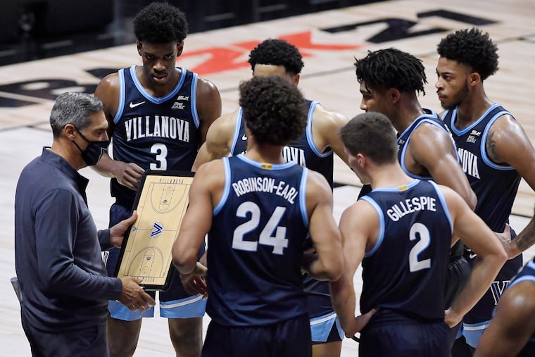 Villanova's Jay Wright talks with his team during season opener against Boston College.