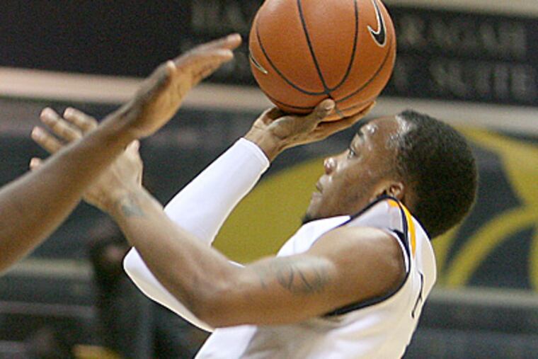 Drexel's Chris Fouch drives to the basket in the first half against Binghamton. Fouch had a game-high 30 points. (Charles Fox/Staff Photographer)