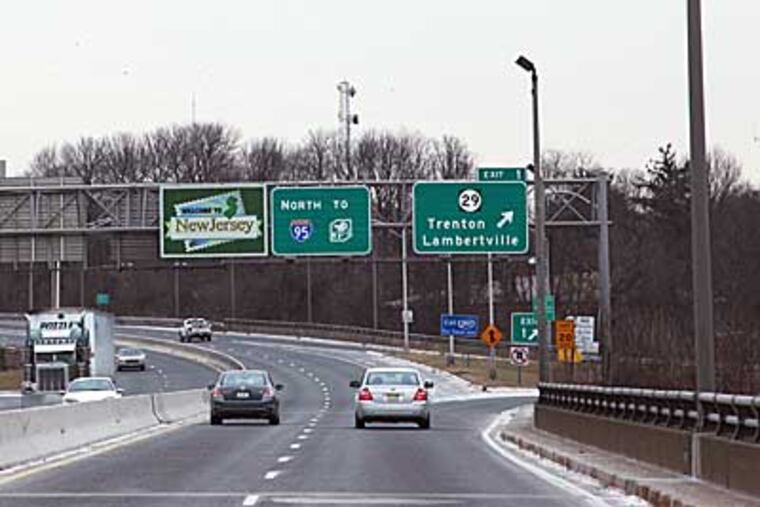 The Scudder Falls Bridge heading into New Jersey. A new, $300 million toll bridge may not have room for bikes or pedestrians. (Laurence Kesterson / Staff Photographer)