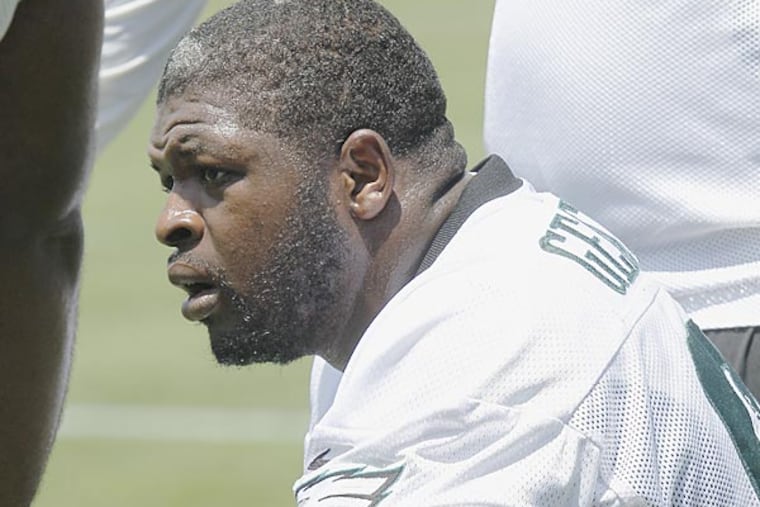 Eagles defensive lineman Clifton Geathers. (Akira Suwa/Staff Photographer)