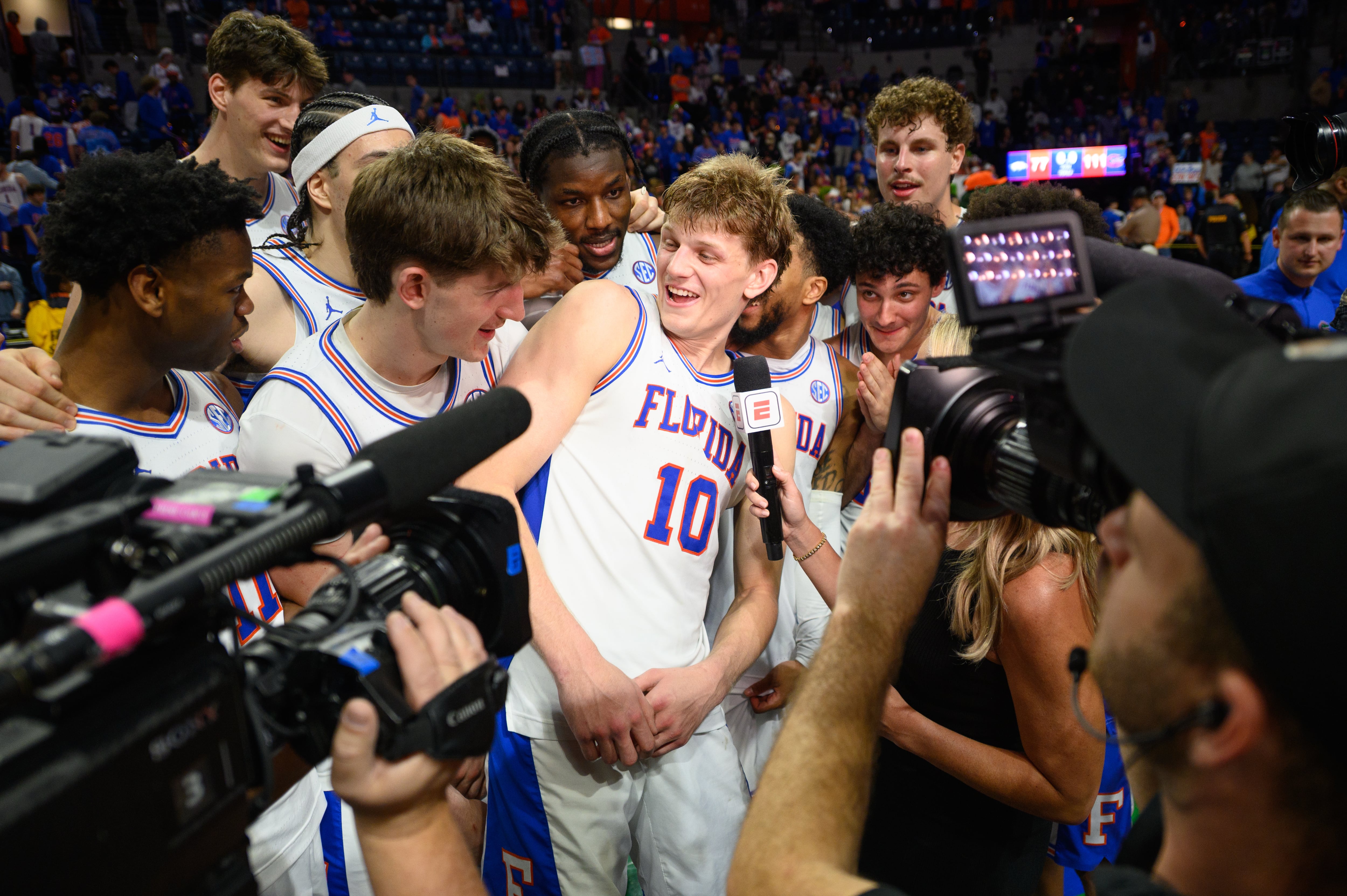 Florida Leads Preseason AP Top 25 Men’s Basketball Poll