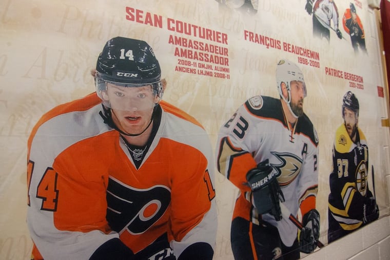 Sean Couturier featured on a mural in the Acadie-Bathurst Titan locker room.