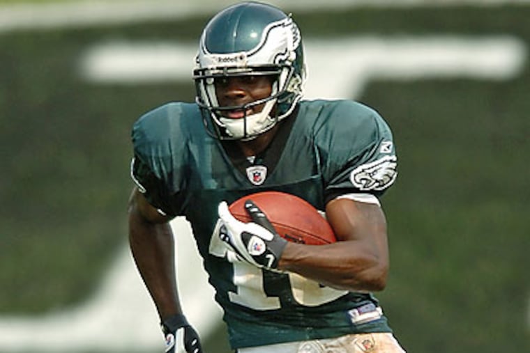 Jeremy Maclin and the Eagles will be back at Lehigh this summer. (Clem Murray/Staff file photo)