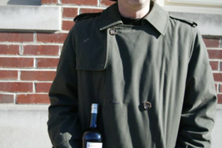 Kravitz dines anonymously to catch servers unawares.