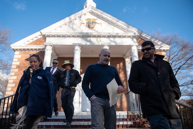 Parents and alum of Valley Forge Military Academy and College in Radnor demanded the reinstatement of the school's president Saturday at a meeting of the alumni association.