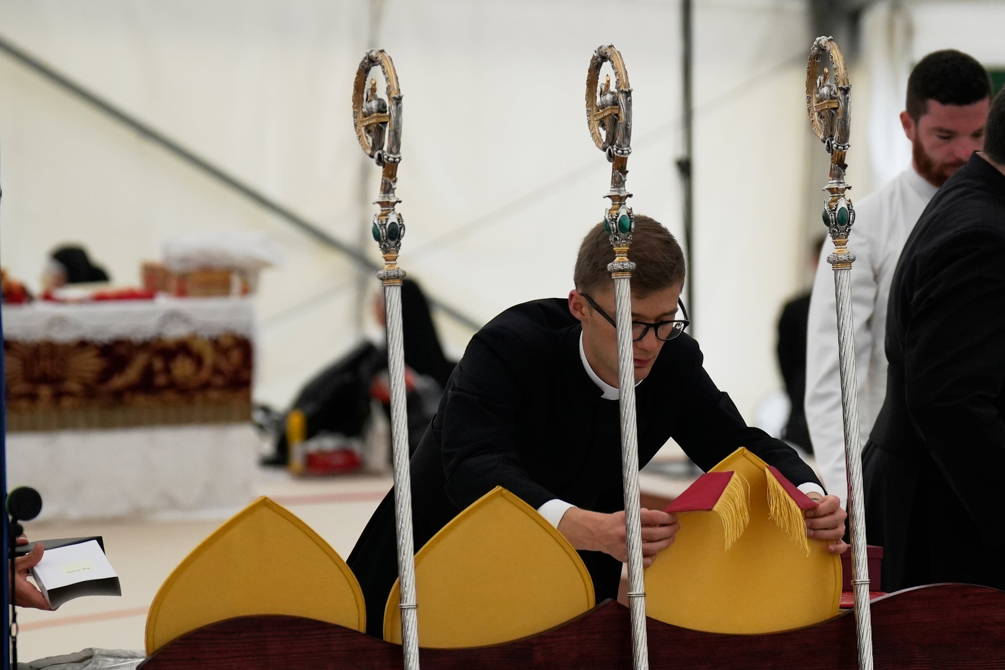 What to know about the breakaway traditionalist Catholics defying Pope Leo XIV