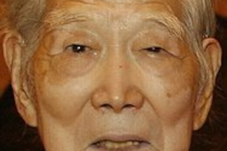 Man-Chiang Niu arrangedan honorary degree from Temple for Chinese leader Deng Xiaoping in 1979.