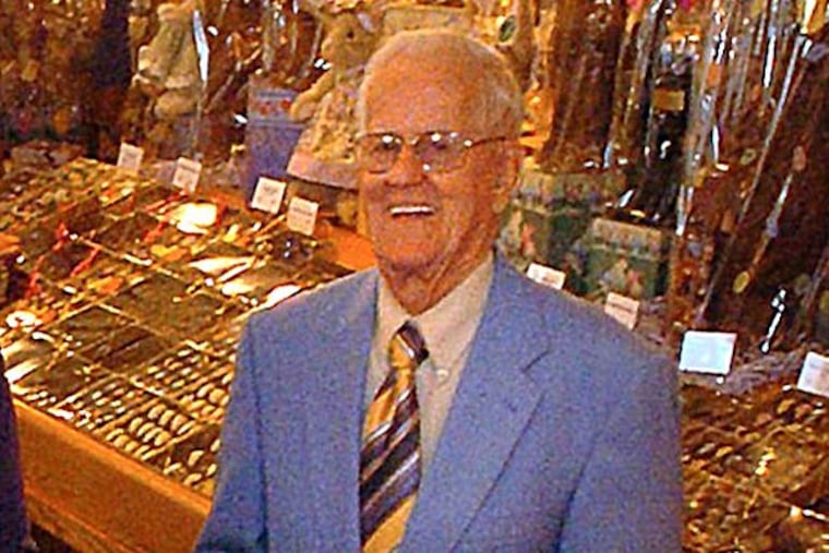 C. Brooks Oakford in front of a display of candies at his Aunt Charlotte's Candies in Merchantville. He died Friday at age 90 of cancer. (Sharon Gekoski-Kimmel/Staff/File)