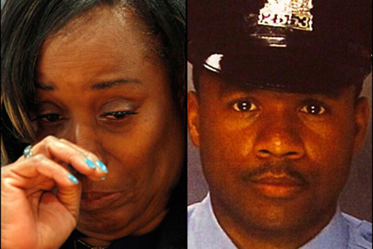 Wayne Lipscomb, mother of Moses Walker Jr., at a news conference on a lawsuit against the state parole board in her son's death. (David Maialetti / Staff Photographer)