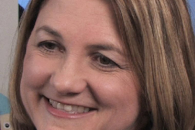 Sandy Wax headsa cable channel.