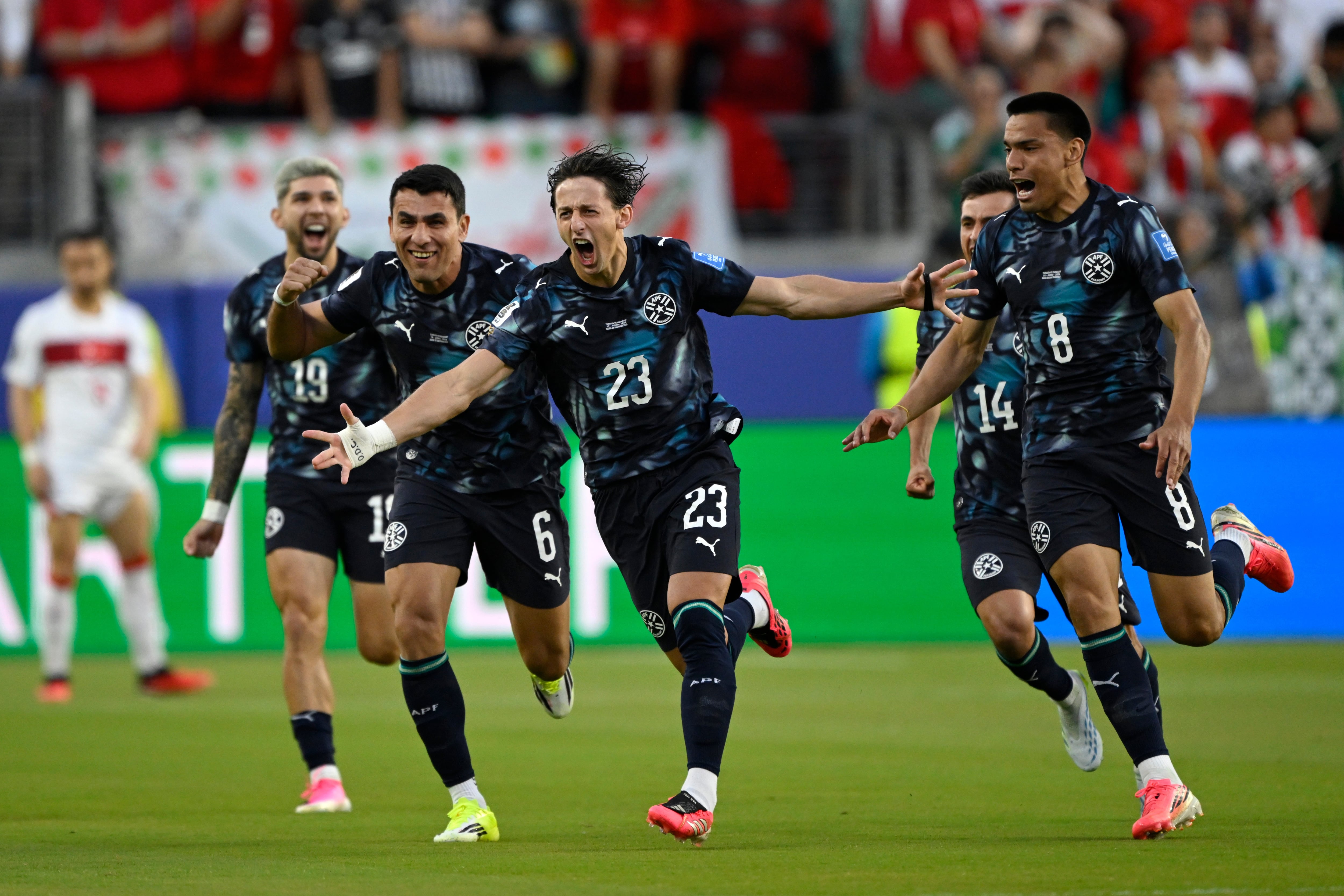 Paraguay beats Turkey 1-0 at the World Cup despite being down a man to clinch Group D for US